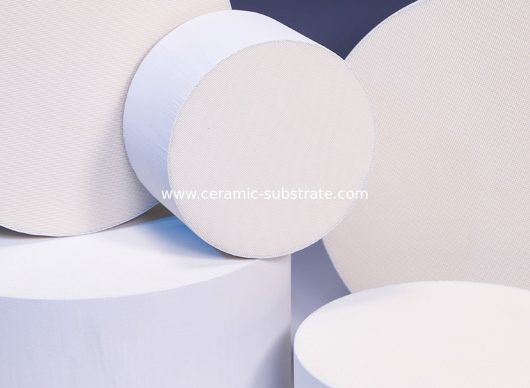 White Alumina Ceramic Substrate round For Selective Catalytic Reduction